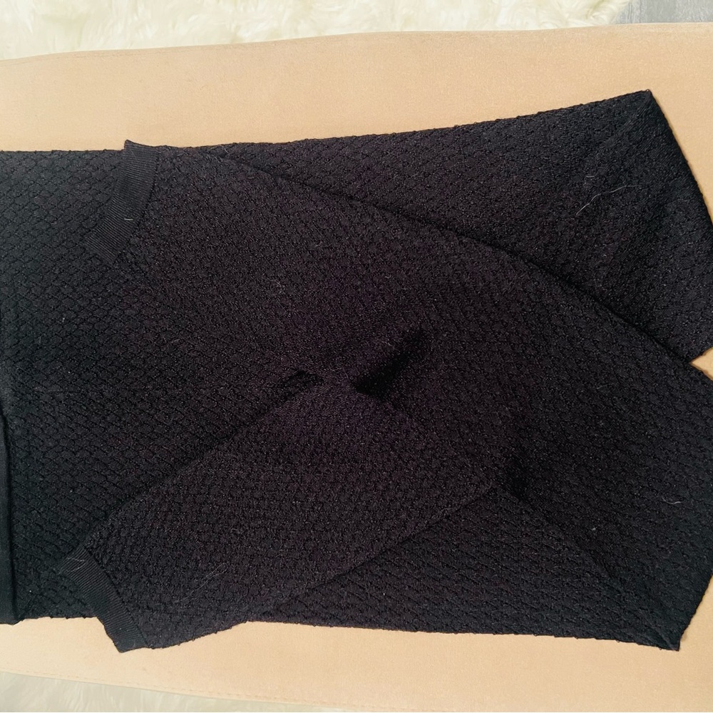 Black wool lace tights for a comfortable fit